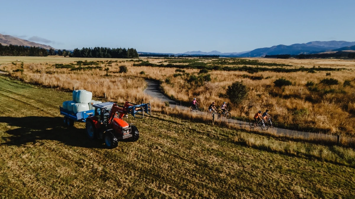 455843 around the mountains cycle trail centre hill southland new zealand credit great south 18